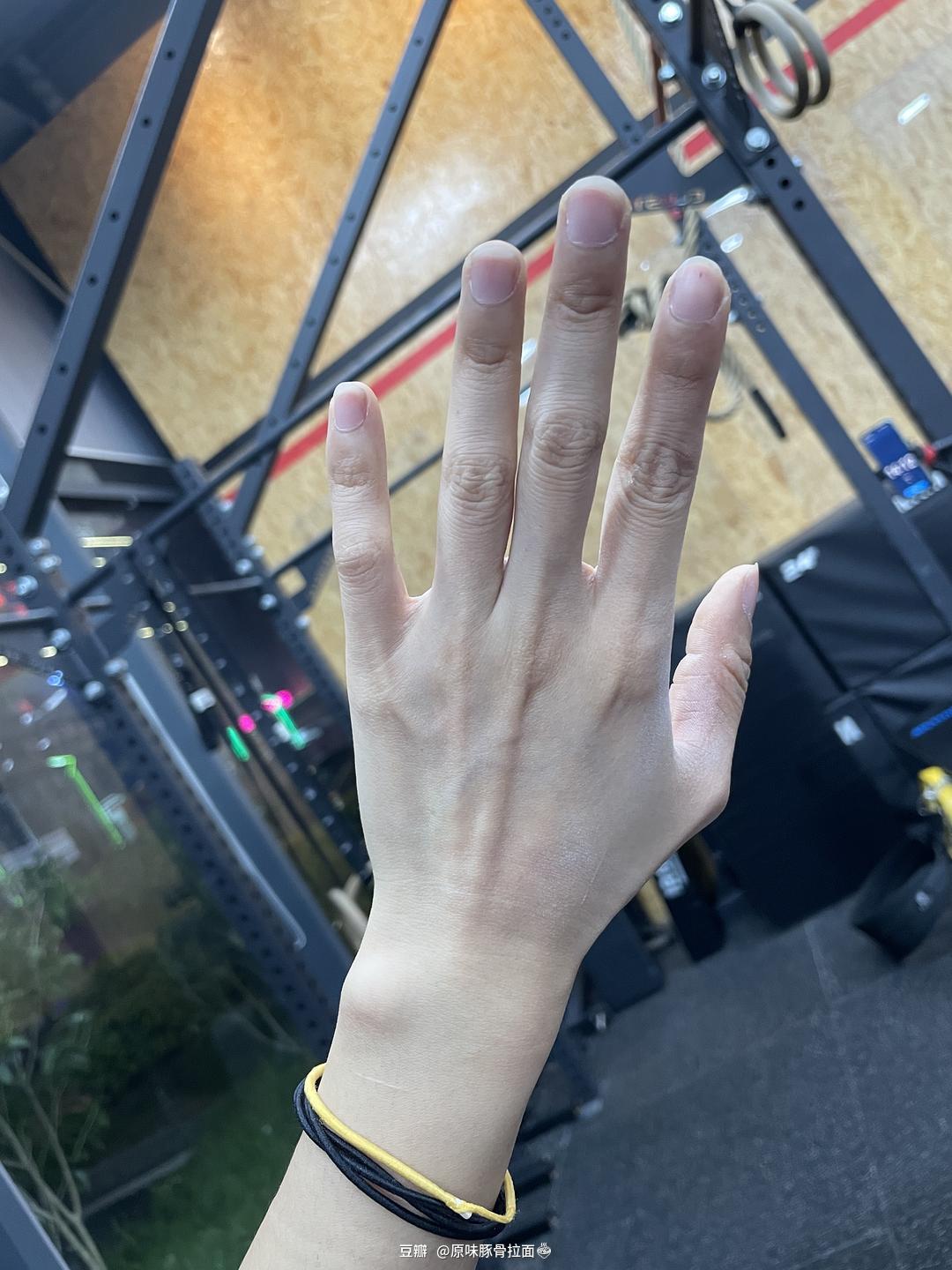 运动对你而言的意义的图片-最近练引体改成了全握，手腕握力实在太差，训练思路稍微作一点改动。