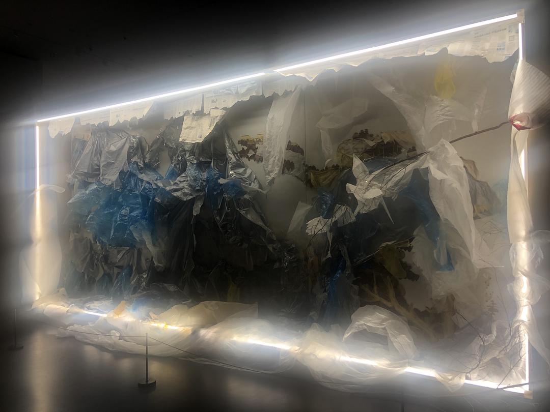 打动过你的现代艺术作品的图片-無論你在身處何地，意識里總存在連接點。