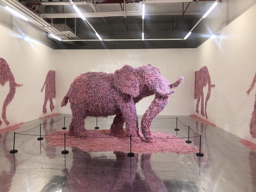 打动过你的现代艺术作品的图片-無論你在身處何地，意識里總存在連接點。