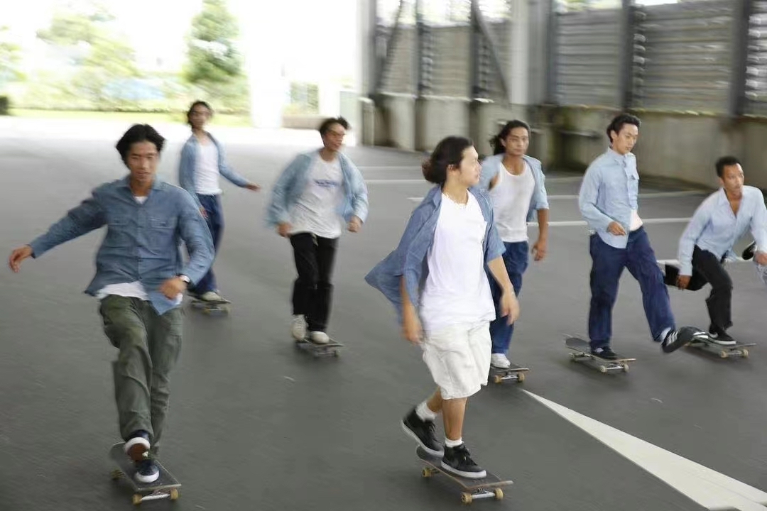 我的慢半拍人生的图片-玩滑板