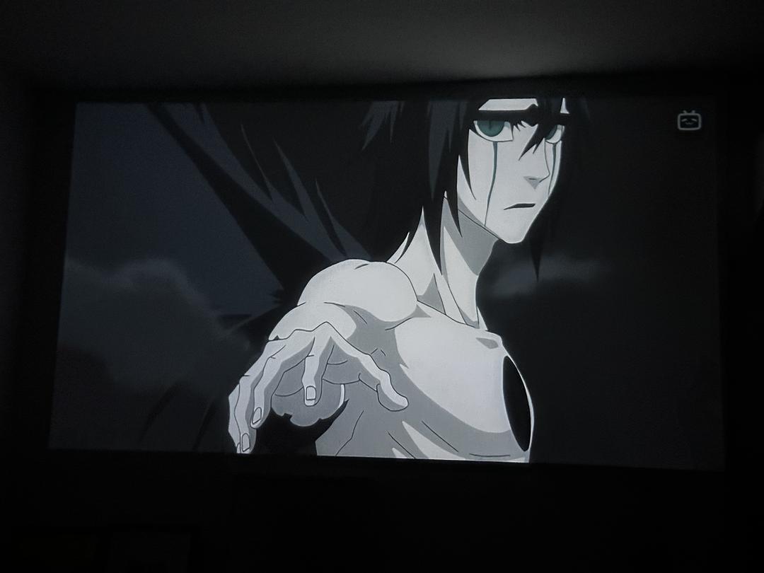 动画片中的时尚美学的图片-重温《死神》，乌尔奇奥拉每次出场，我的视角就会自动从主角团变成他的视角，真是长得漂亮又自带悲剧美学，为他下线而哭泣