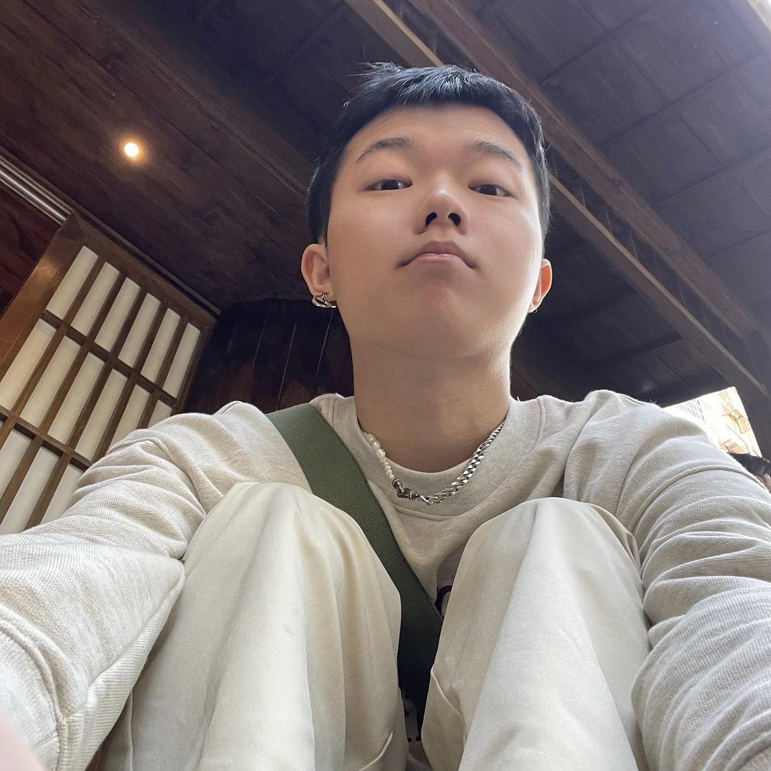 男生穿搭指南的图片-超爱samba这个配色。