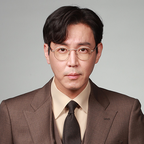 金汤匙的海报-角色海报