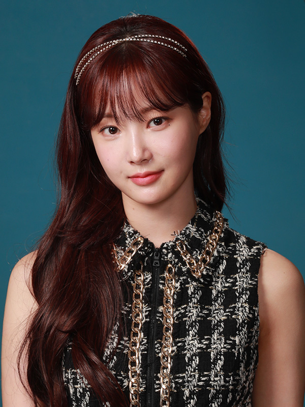 金汤匙的海报-角色海报