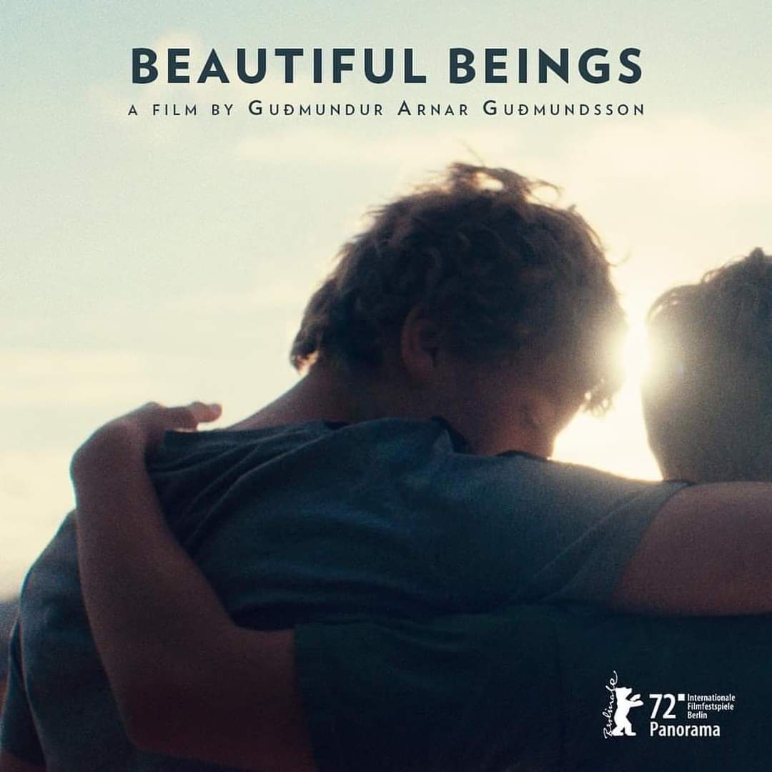 美丽的生物的海报-其他海报