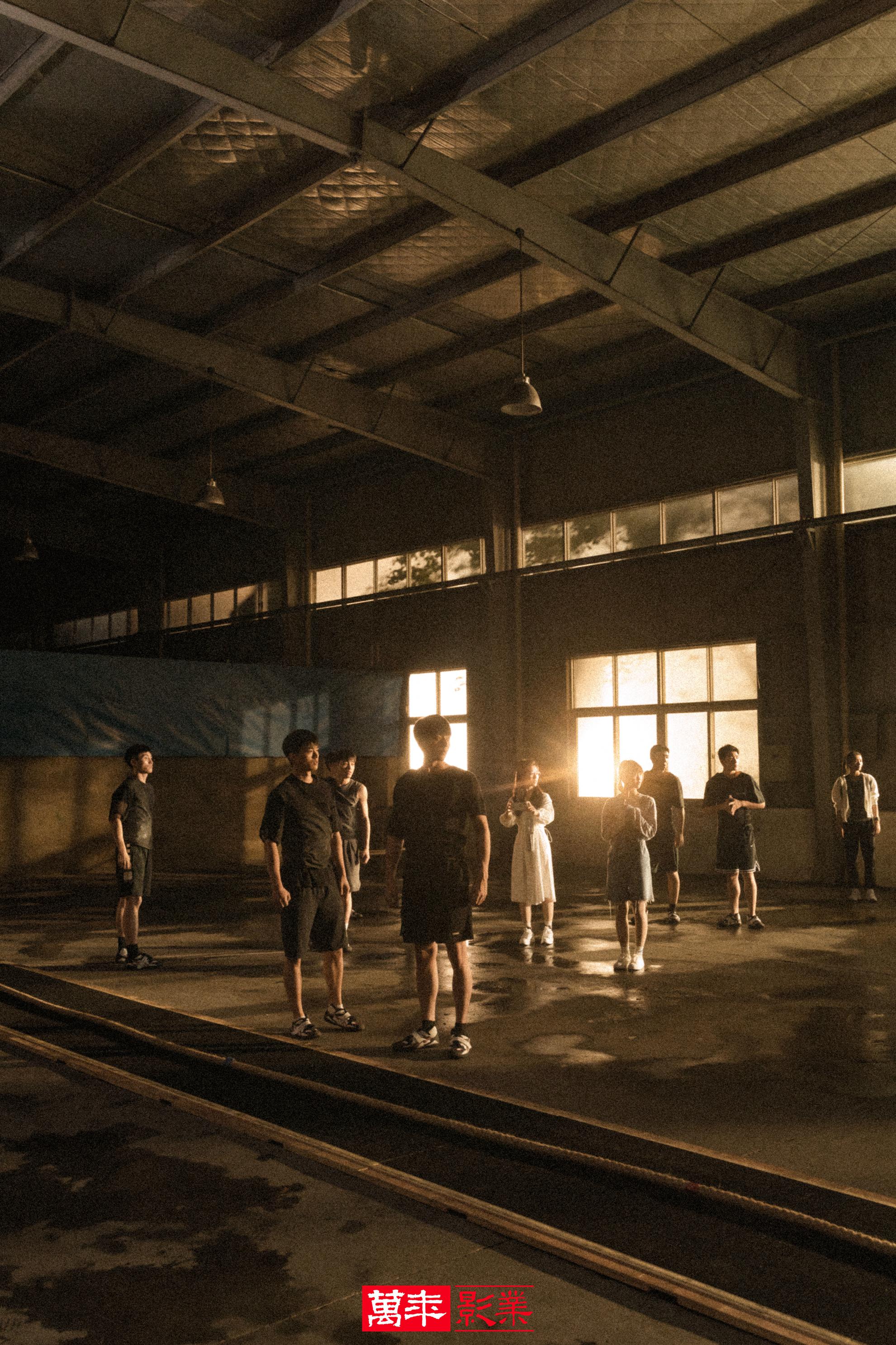 不就是拔河么的海报-正式海报