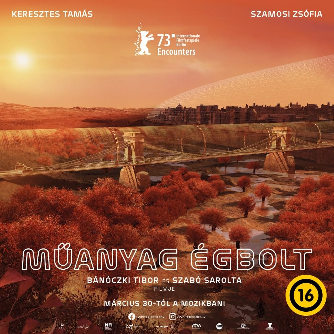 白色塑料天空的海报-正式海报 匈牙利