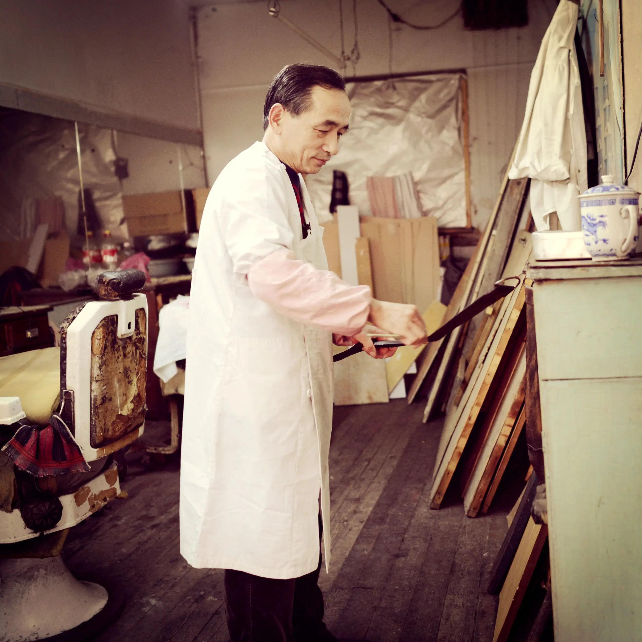 向阳理发店的海报-正式海报