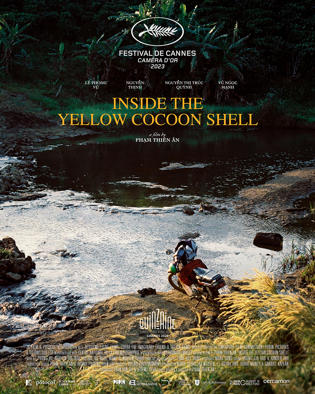 金色茧房的海报-正式海报 国际版