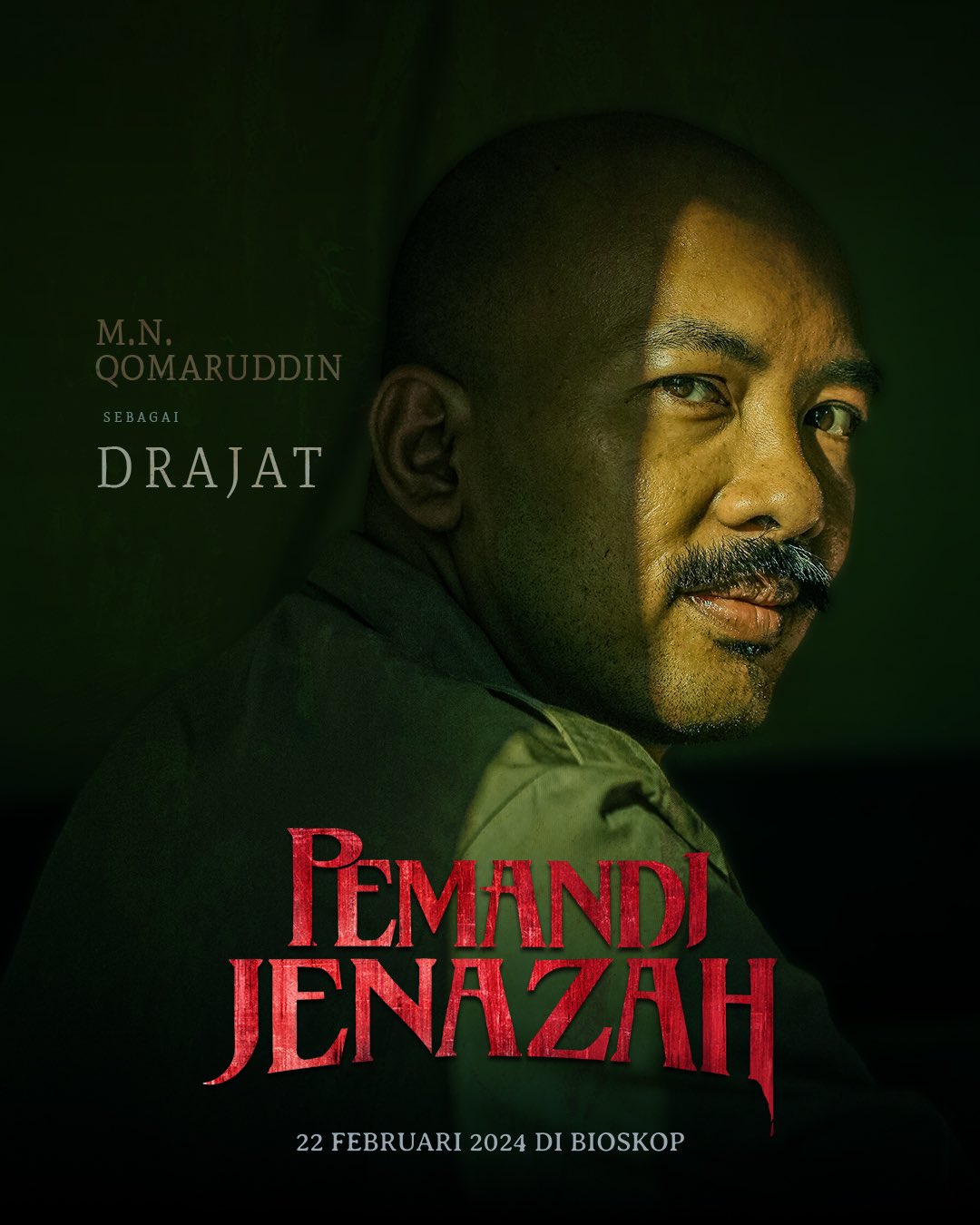 尸体沐浴的海报-角色海报