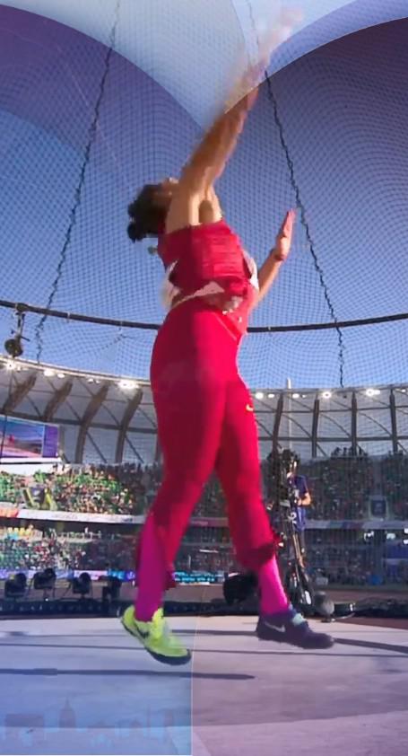 绽放巴黎的海报-正式海报