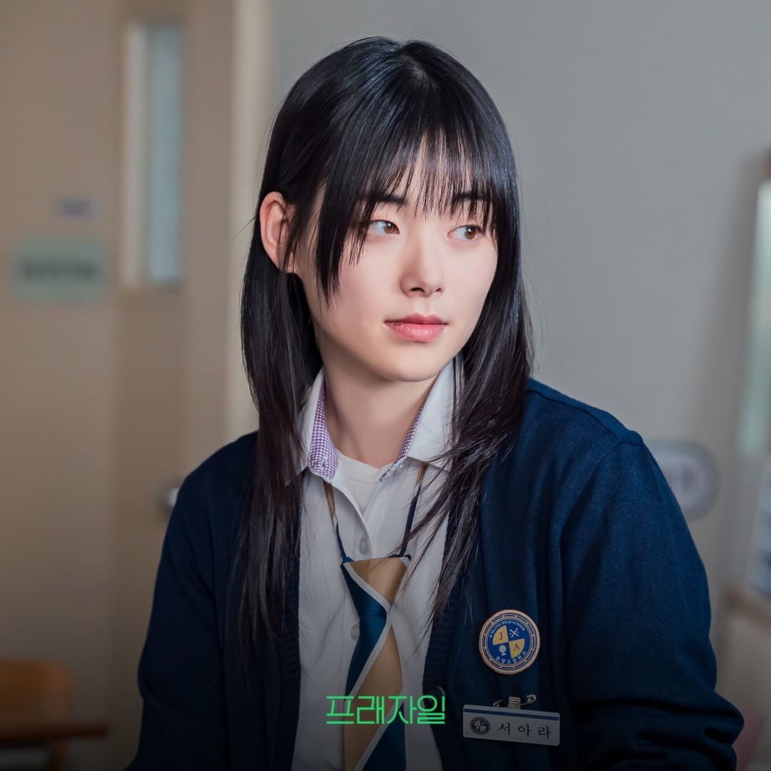 脆弱的海报-角色海报 韩国