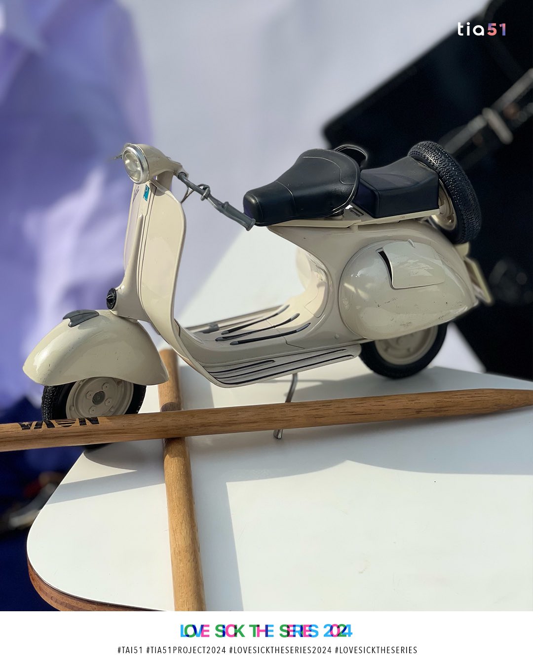 为爱所困2024的海报-预告海报