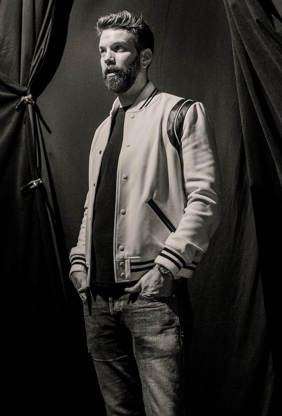 安东尼·杰塞尔尼克：渣都不剩的海报-正式海报