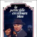 La petite fille en velours bleu