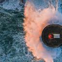 海浪撞击费尔盖拉什灯塔，葡萄牙波尔图 (© Stephan Zirwes/Offset by Shutterstock)(20210712)