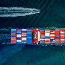 加利福尼亚州的一艘集装箱船，美国 (© Cameron Venti/Getty Images)(20210930)