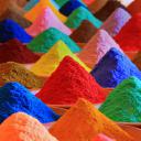 洒红节期间售卖的五彩粉末 (© Nuno Valadas/Getty Images)(20220318)