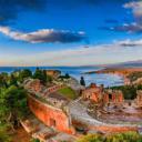 陶尔米纳古剧院，意大利西西里岛 (© Antonino Bartuccio/eStock Photo)(20220327)